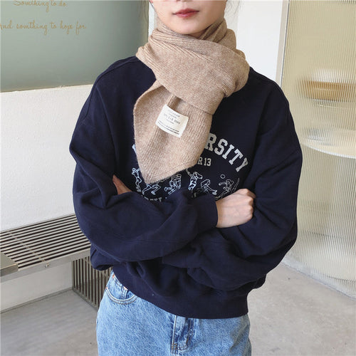 „Adapt“ Knitted Hood Scarf