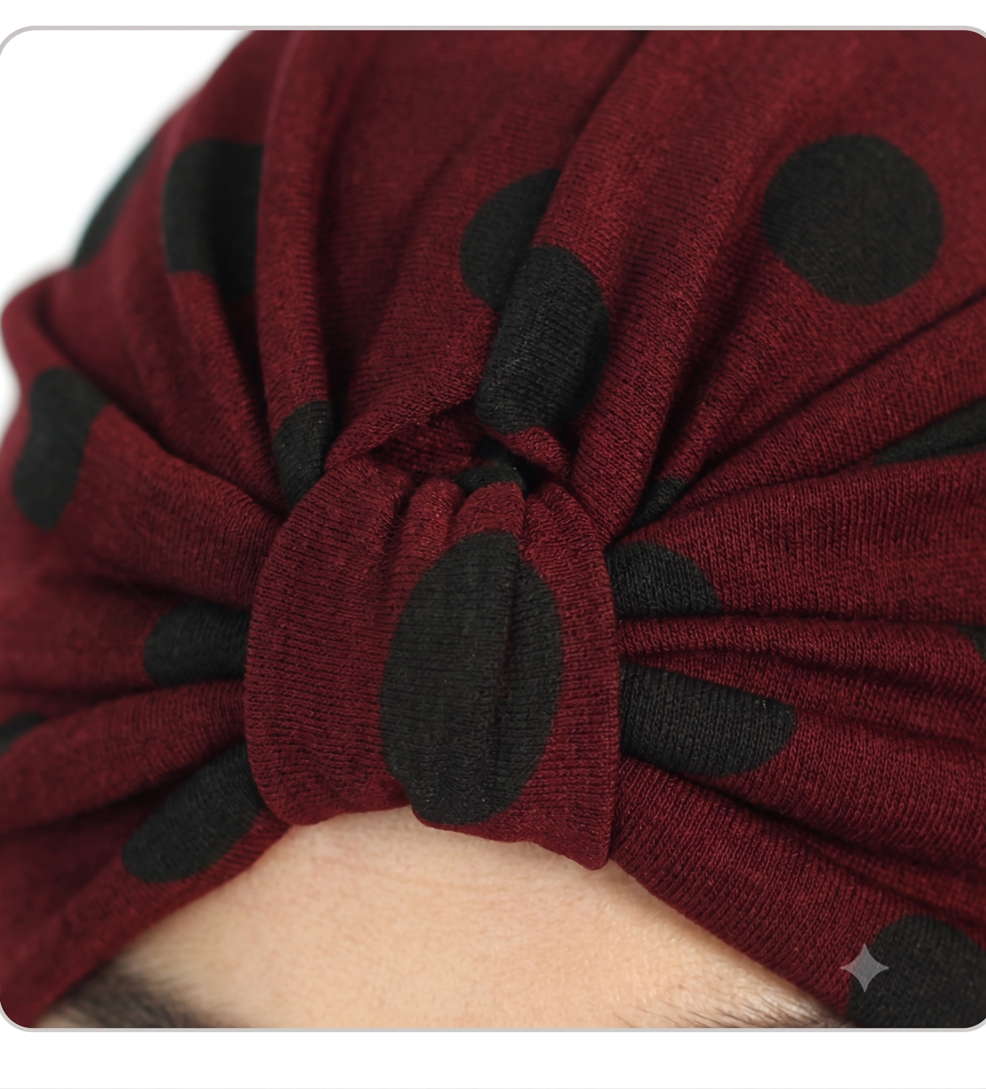 „Polka“ Ruched Velvet Turban